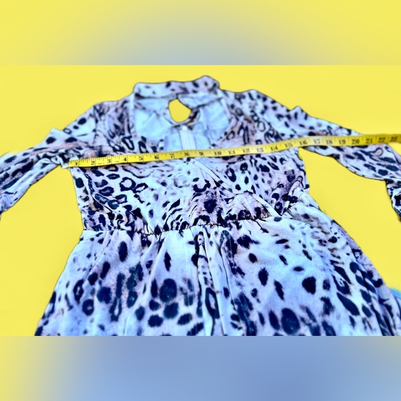 Venus Sexy Long Leopard Romper with Mock Neck and Strappy Detail, NWOT, XS - Picture 12 of 16